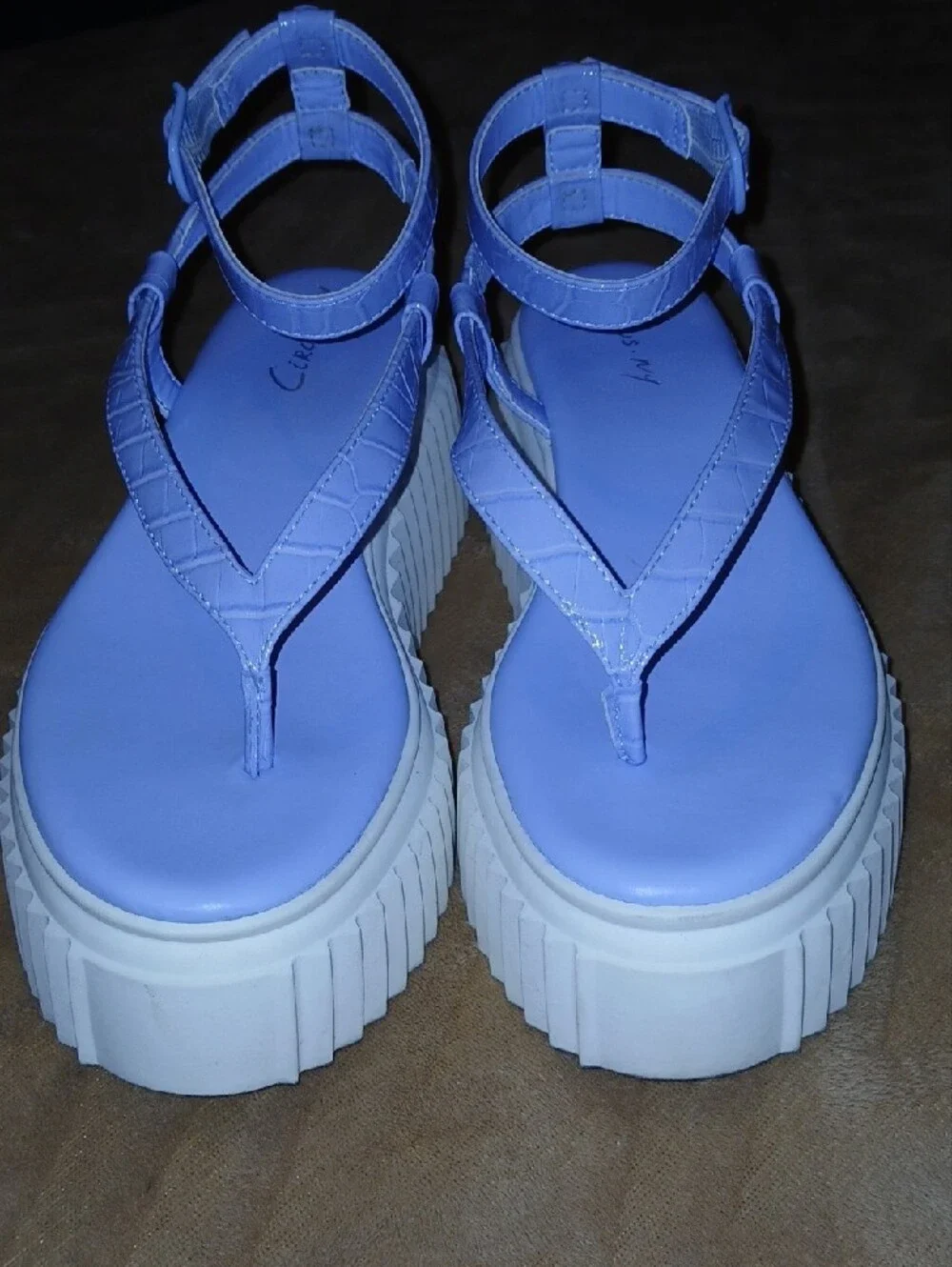Circus by Sam Edelman stylish platform